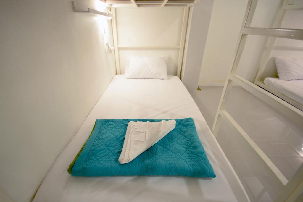 Hostel Irest Ao Nang Seafront Exterior foto