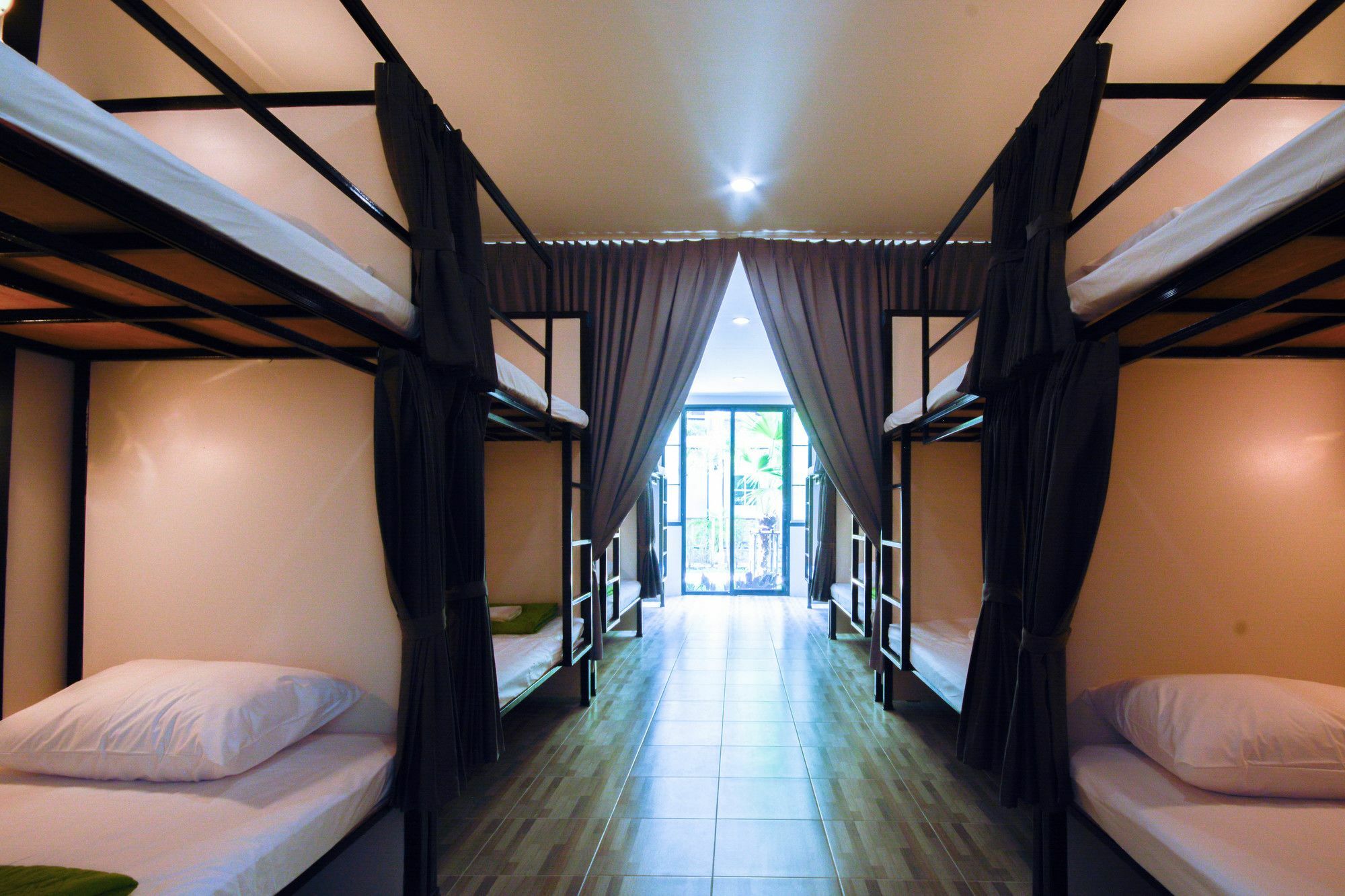 Hostel Irest Ao Nang Seafront Exterior foto