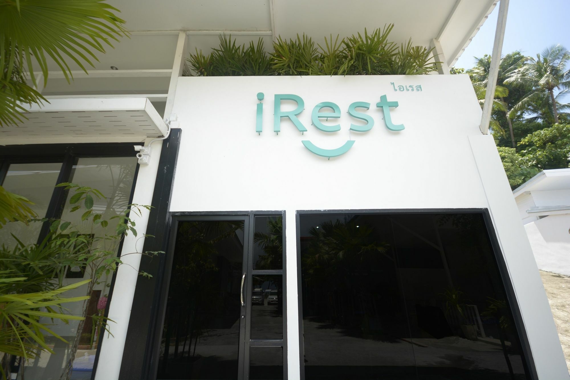 Hostel Irest Ao Nang Seafront Exterior foto