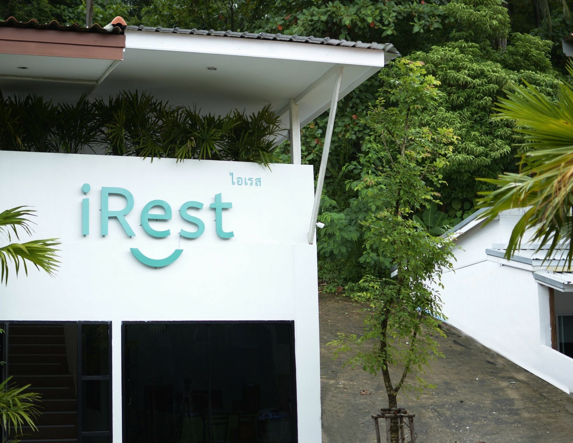 Hostel Irest Ao Nang Seafront Exterior foto