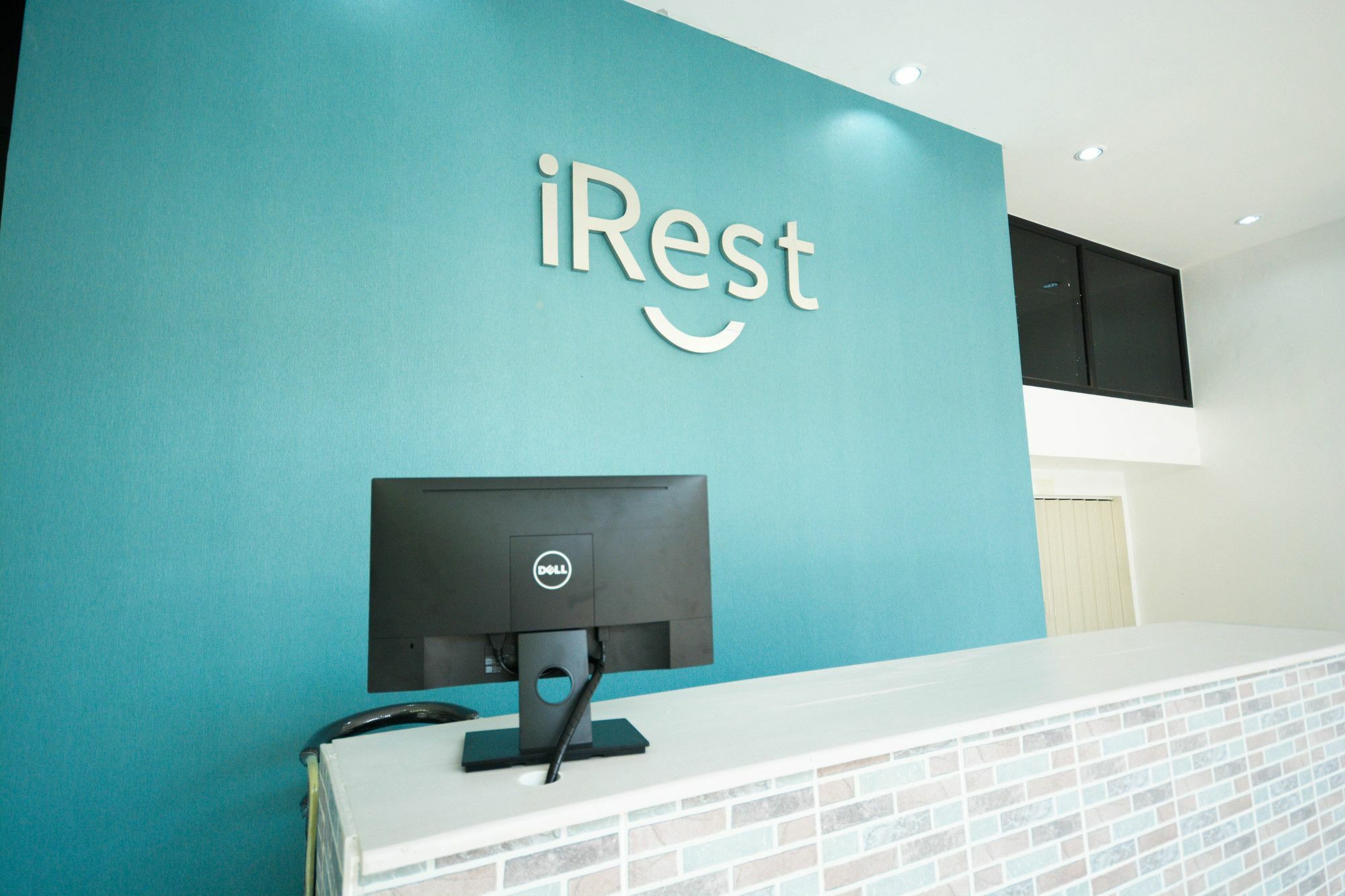 Hostel Irest Ao Nang Seafront Exterior foto