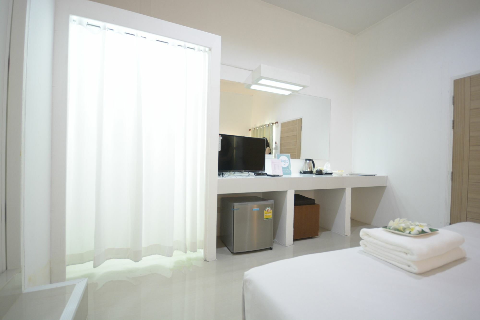 Hostel Irest Ao Nang Seafront Exterior foto